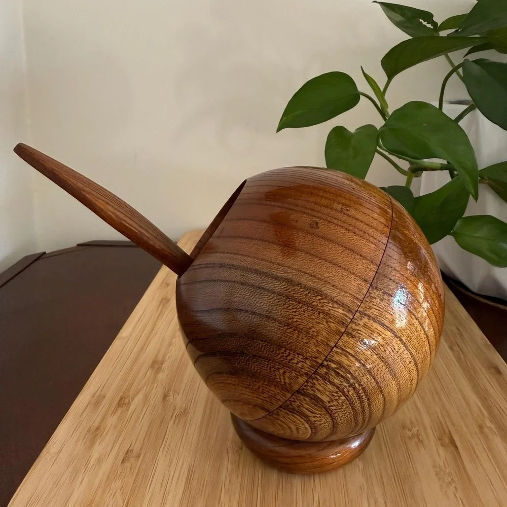 N/A beautifully sculptural